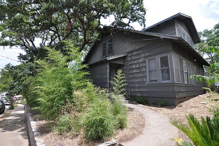 2nd image of 3107 Grandview St