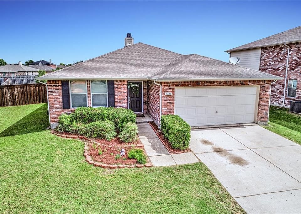 1st image of 1701 Spyglass Dr
