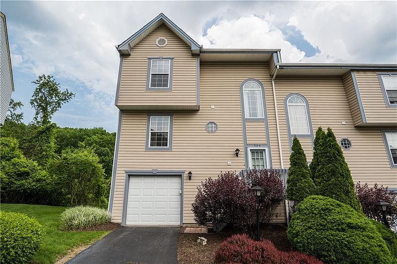 1st image of 306 Wildflower Ct