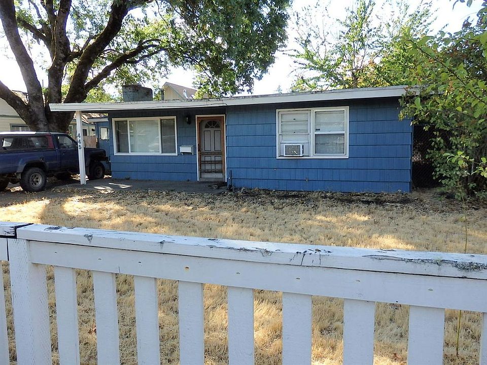 2nd image of 445 SW I St