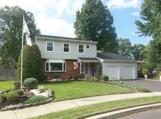 23 Lyric Dr, Colonia, NJ
