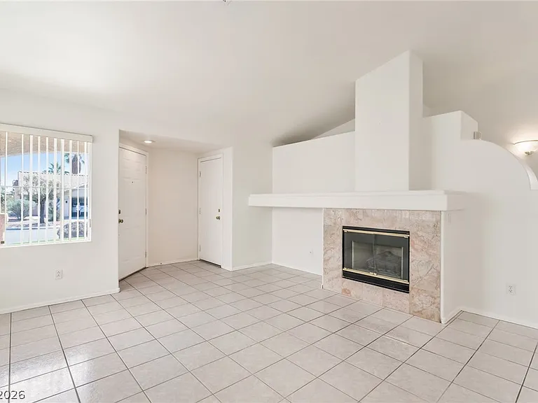 3523 Autumn Rain Ct — Photo 11