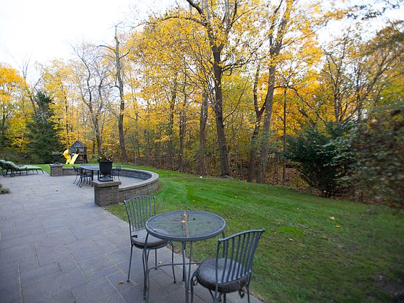 3rd image of 400 Prospect Ave