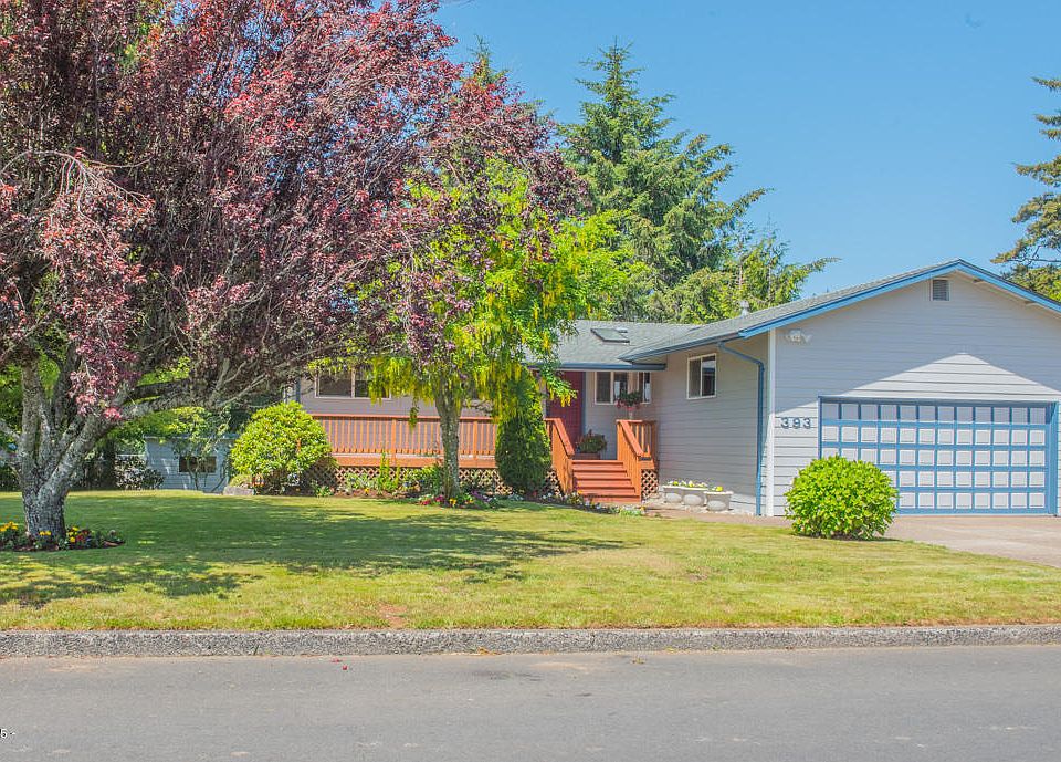 1st image of 393 NE Chambers Ct