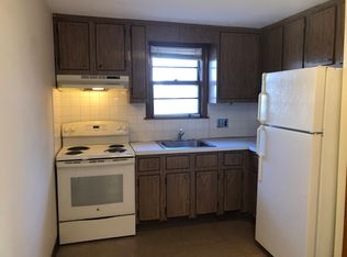 109 Trapelo Rd APT 4, Waltham, MA 02452