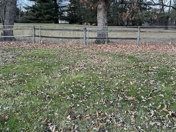2nd image of 1390 Downwood Manor Dr