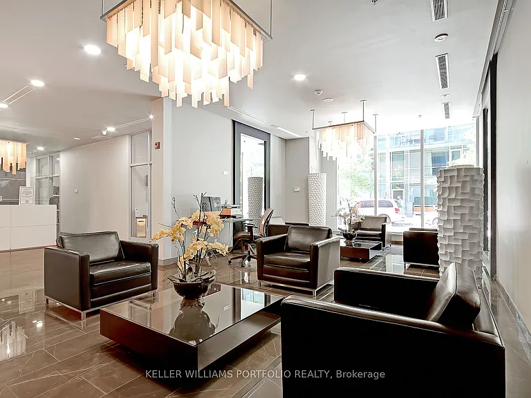 21 Nelson St #605 — Photo 24