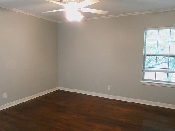 2nd image of 4307 Glenwick Ln
