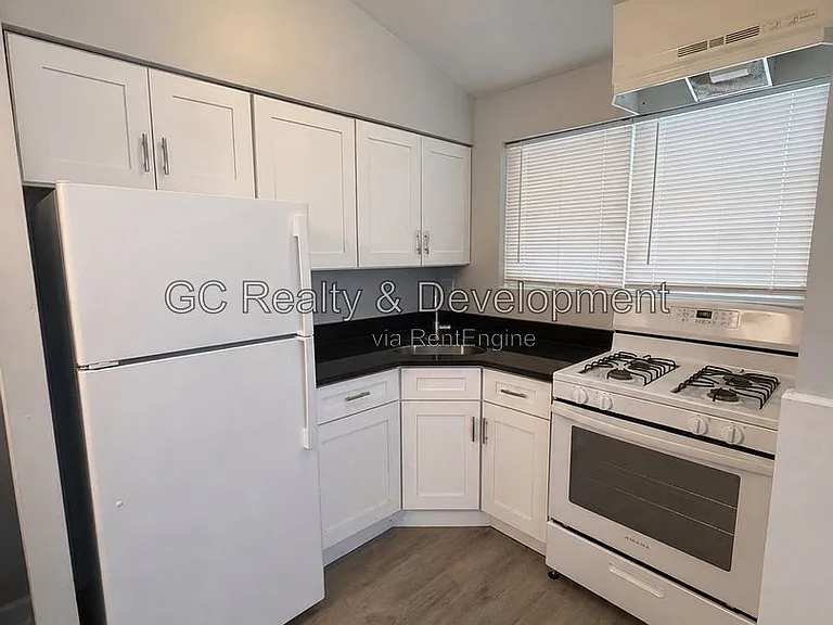 17 N Hillside Ave #6 — Photo 5