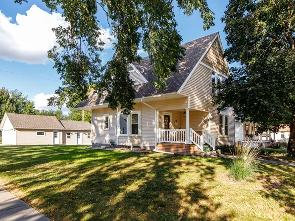 421 W 5th St, Boone, IA 50036