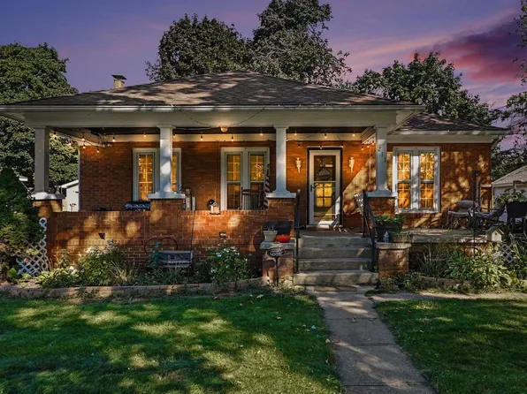 211 E 6th St, Clare, MI 48617