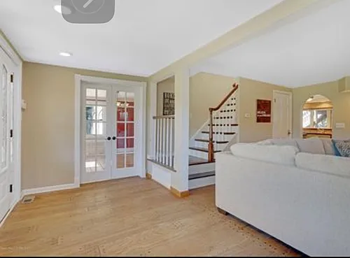 564 Winding River Ln Photo 1