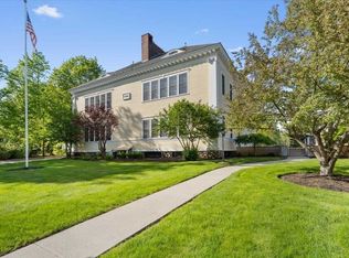 42 Phillips Rd UNIT 1, Holden, MA 01520