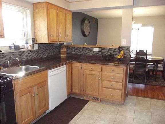2nd image of 4324 Stanton Heights Ave