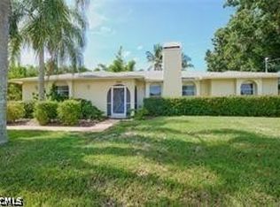 140 SE 8th St, Cape Coral, FL 33990