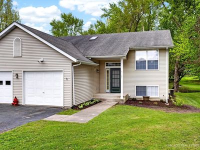 107 W Edson St, Poplar Grove, IL, 61065