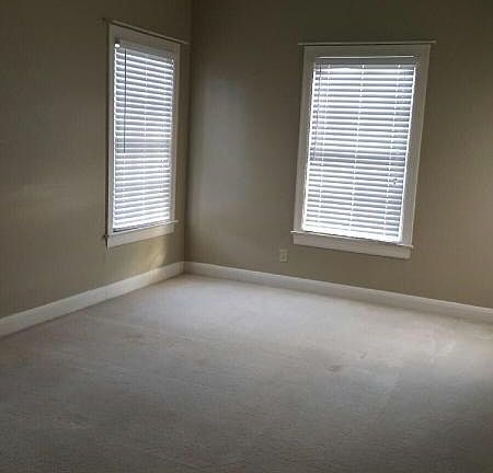 4th image of 2545 Louisiana St