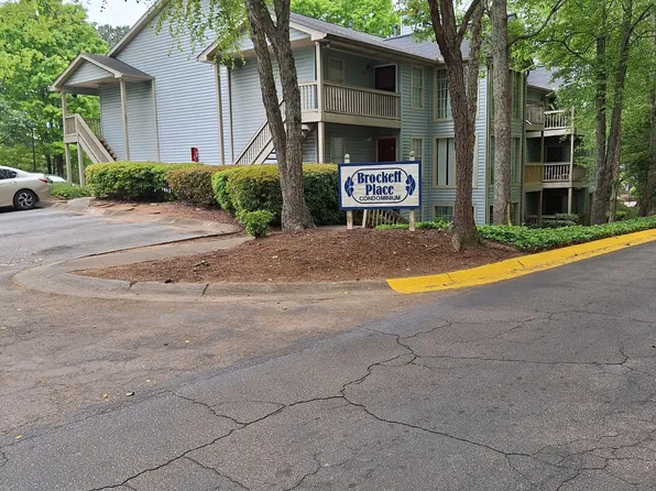 1338 Brockett Pl, Clarkston, GA 30021