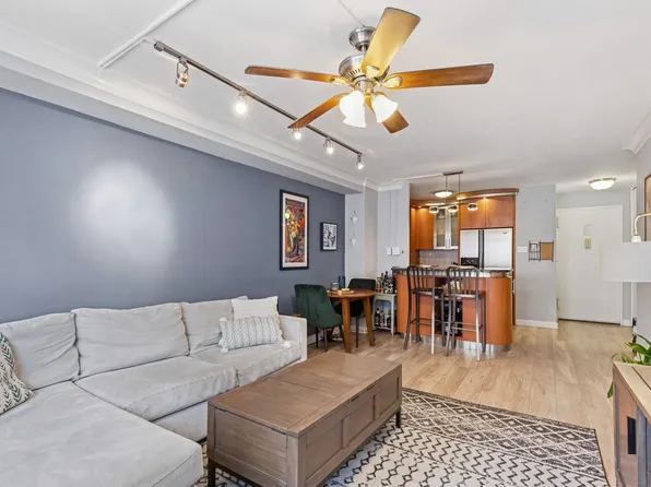 330 Third Avenue image 2 of 12