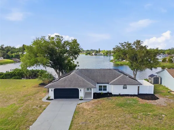 4463 Persian Ln, North Port, FL 34287