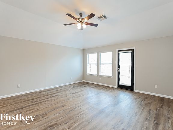 3rd image of 18126 Hillock Glen Ln