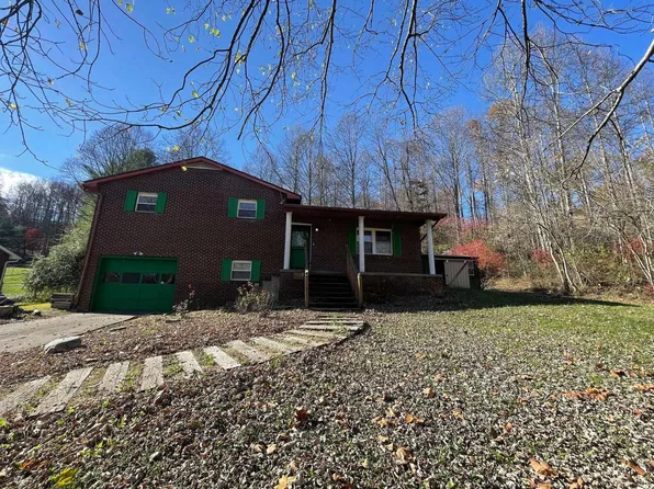 12018 Kelly Dr, Ashland, KY 41102