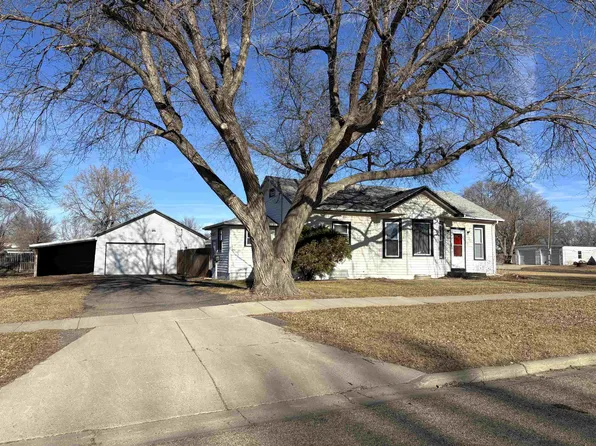 225 E 6th St, Miller, SD 57362