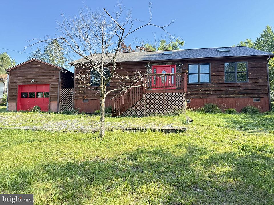 1st image of 264 Cedar Ln