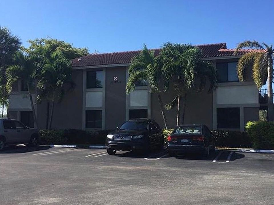 2nd image of 10572 Royal Palm Blvd #10572