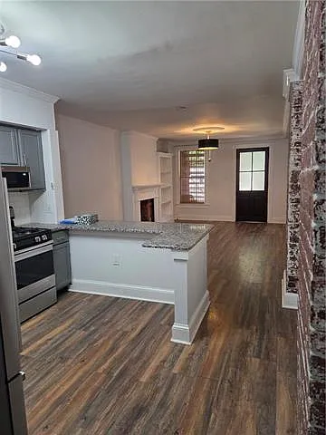 1018 Josephine St #A — Photo 11