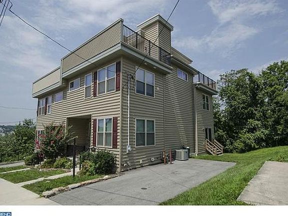 3rd image of 244 Krams Ave