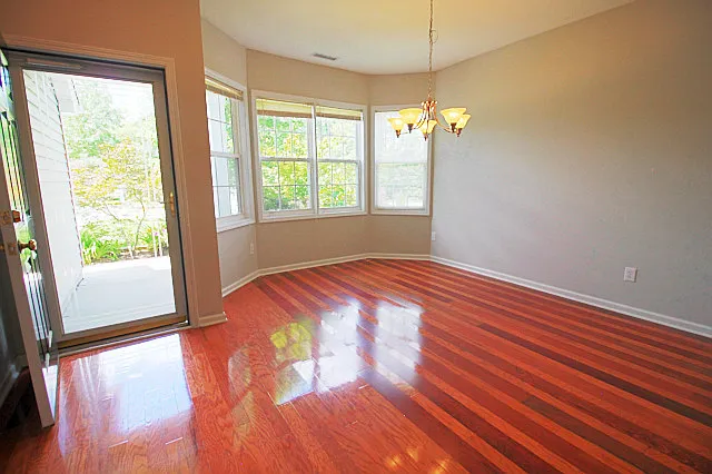 1911 Cedar Grove Dr — Photo 2