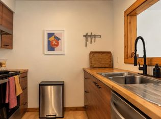622 Farnham Rd #30, Gibsons, BC V0N1V8