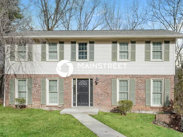 9109 Lakeridge Dr, Louisville, KY 40272