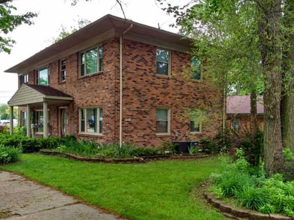 2nd image of 1415 W Farnum Ave APT 2