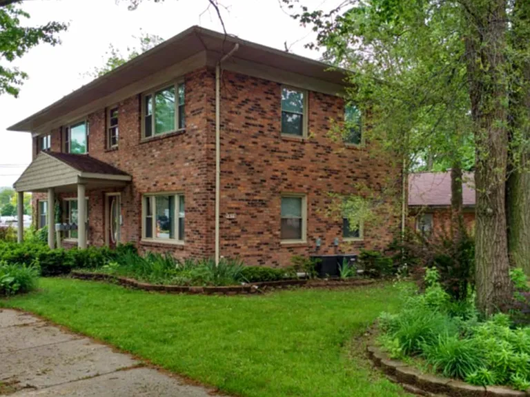 1415 W Farnum Ave #4 — Photo 8