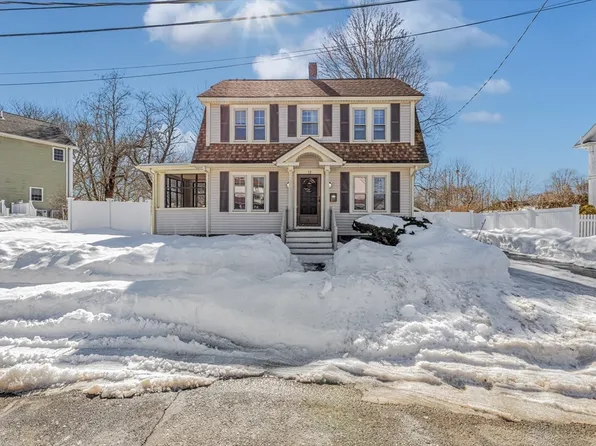 12 Alvarado Ave, Hyde Park, MA 02136