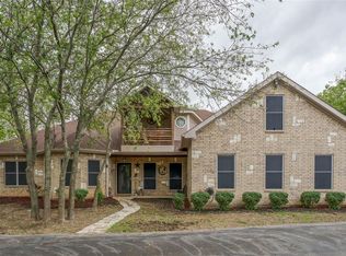 10001 Hilltop Dr, Cleburne, TX 76033