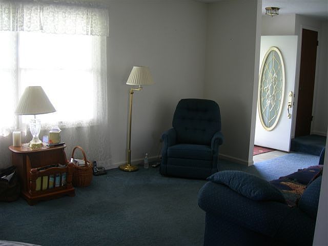 2nd image of 701 E South H St