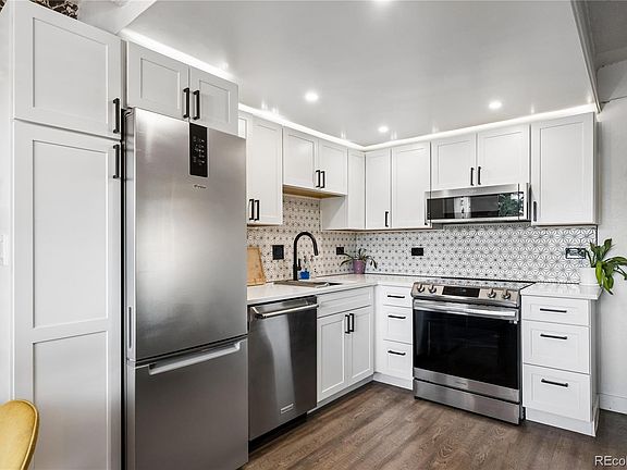 4th image of 701 E Bayaud Avenue #10