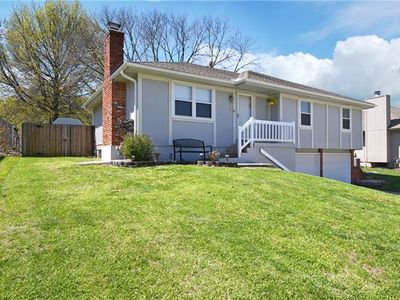 318 NE Corsicana St, Lees Summit, MO, 64086