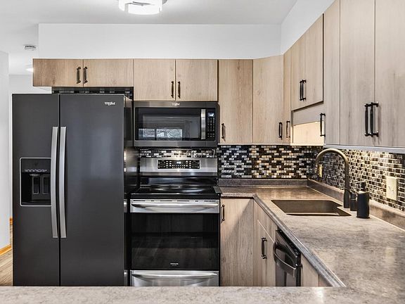 4th image of 511 Griswold Street #4