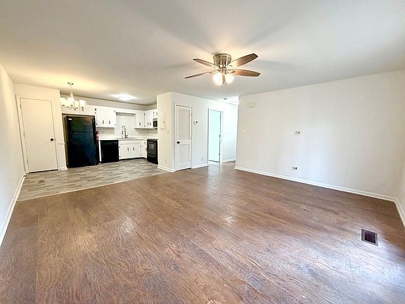 2nd image of 402B Jack Miller Blvd