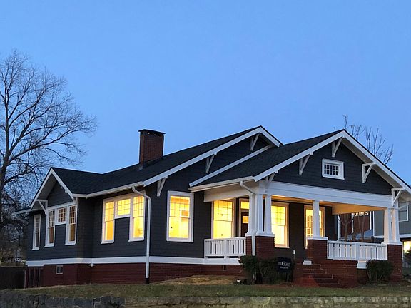 3rd image of 425 4th Ave W