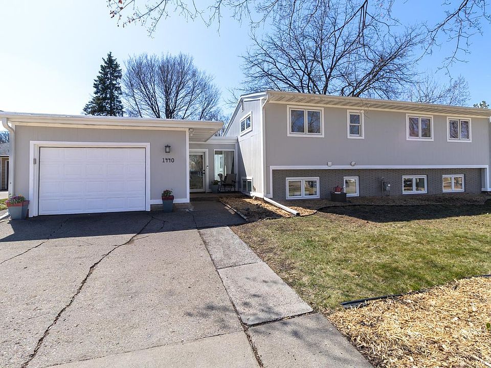 1st image of 1440 Belmont Ln W