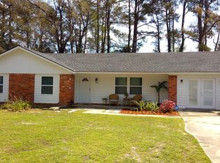 799 Battery Creek Rd, Beaufort, SC 29902