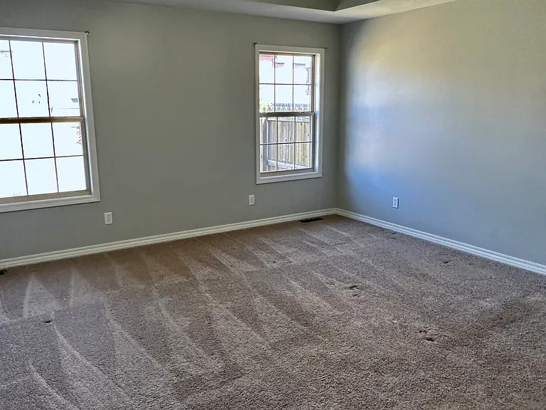 809 E Romeo Ct — Photo 6