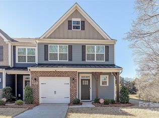 6806 Harris Bay Rd, Charlotte, NC 28269