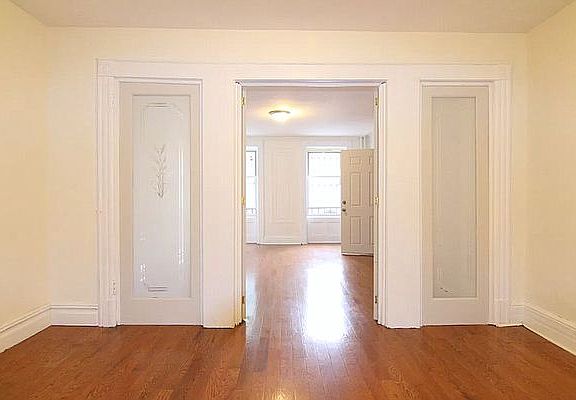 3rd image of 488 Marion St #1