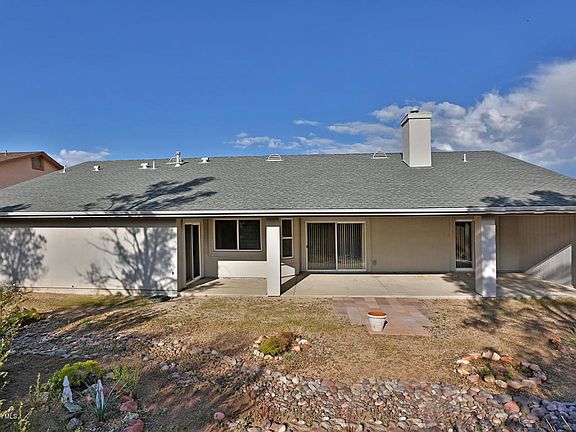5th image of 2445 Lakewood Dr